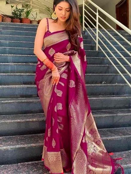 Butter Elegant Banarasi Silk Saree with Silk Blouse Piece Jacquard Weaving for Festive Occasion Manufacturers  in Delhi