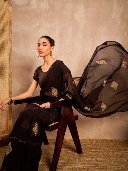 Floral Embroidered Black and Green Poly Georgette Saree with Embellished Border - Party Occasion Manufacturers  in Delhi