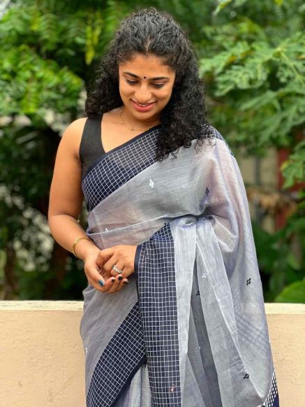 Traditional Blue Cotton Bengali Saree Elegant Weaving Border Pattern from India Manufacturers  in Delhi